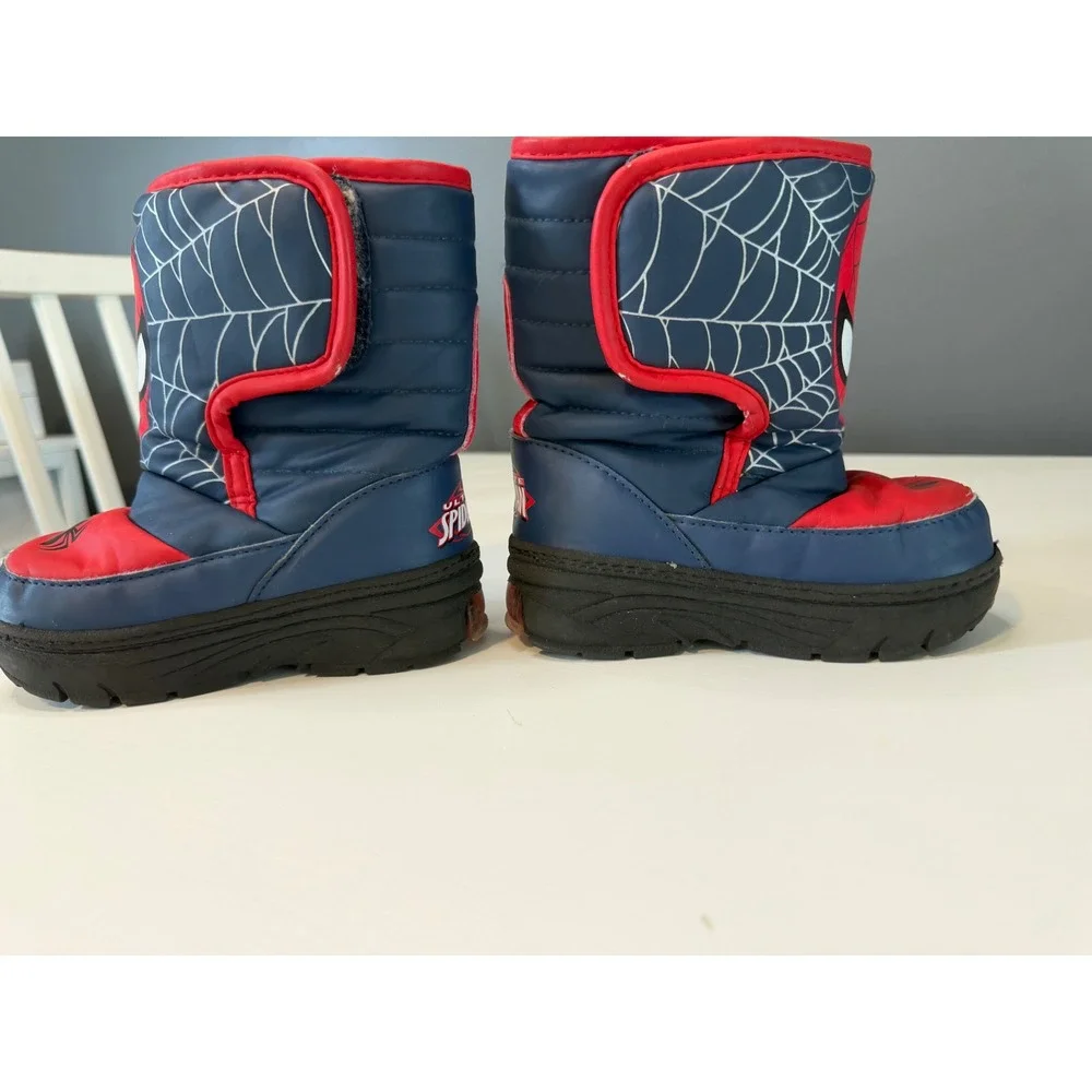 Marvel Ultimate Spider-Man Light Up Snow Boots Toddler Boys 6M Blue Red Winter